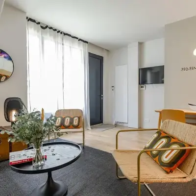 PARISIAN HOME l MARAIS