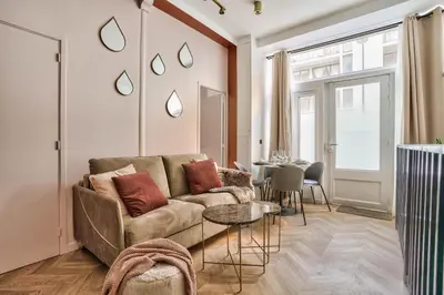 Coin salon dans l'établissement NEW Eiffel Tour ! Splendid Apartments in the Heart of Paris