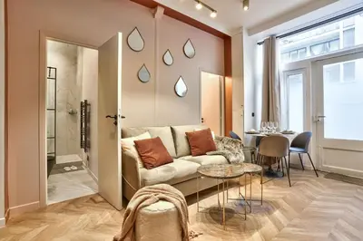 Coin salon dans l'établissement NEW Eiffel Tour ! Splendid Apartments in the Heart of Paris