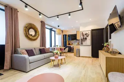 Coin salon dans l'établissement Appartement de charme Gambetta Père Lachaise
