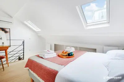 Un ou plusieurs lits dans un hébergement de l'établissement Beautiful apartment- 3BR-10P - Montparnasse