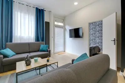 Coin salon dans l'établissement 195 Suite Royal - Superb apartment in Paris