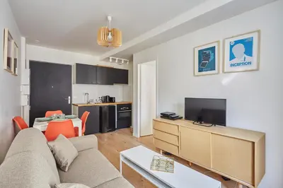 Cuisine ou kitchenette dans l'établissement Residence Boulogne Centre le passage by Studio prestige