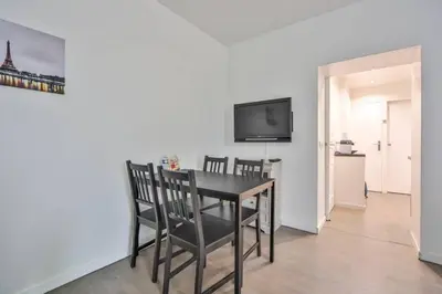 Cuisine ou kitchenette dans l'établissement Studio 4P Calme/Full Equipped/Charonne/PereLachese
