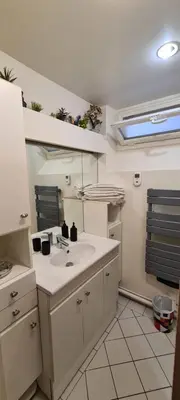 Cuisine ou kitchenette dans l'établissement Cozy apt Heart of Paris, 3 mins Louvre