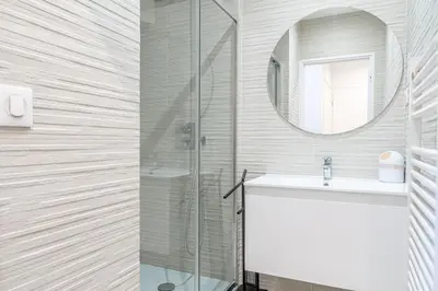 Salle de bains dans l'établissement SophieStay - Appartement tendance avec 1 chambre à Montorgueil