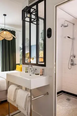 Salle de bains dans l'établissement Hotel Lejolly - ex Avalon Cosy