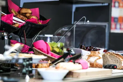 Nourriture dans l'hôtel ou à proximité