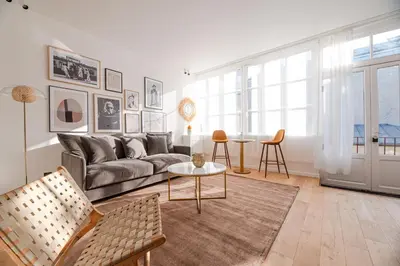 Coin salon dans l'établissement MBM - LOFT MARAIS