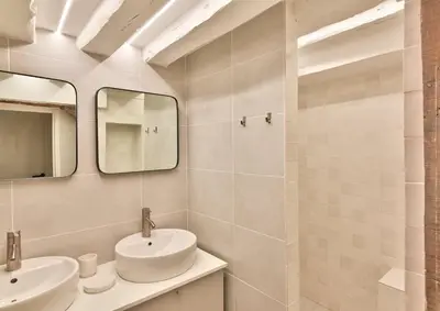 Salle de bains dans l'établissement GuestReady - Apt de charme - Jardin des Tuileries