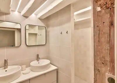 Salle de bains dans l'établissement GuestReady - Apt de charme - Jardin des Tuileries