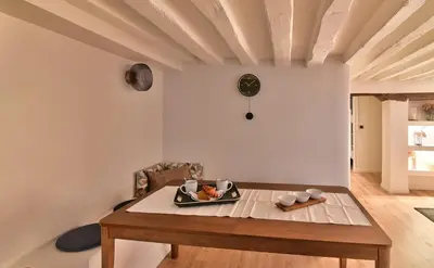 Coin salon dans l'établissement GuestReady - Apt de charme - Jardin des Tuileries