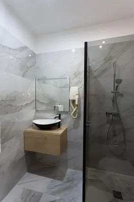 Salle de bains dans l'établissement Résidence de Bourgogne