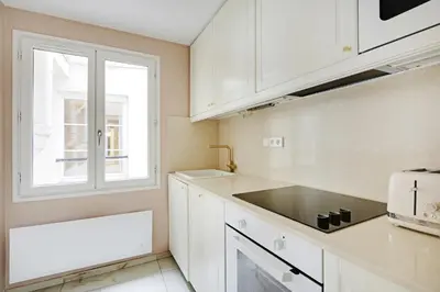 Cuisine ou kitchenette dans l'établissement Pick A Flat's Apartments in Opéra Saint Lazarre - Rue de l'Isly