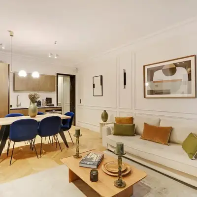 TheLander - Champs Elysées Serviced Apartments