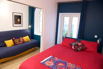 Un ou plusieurs lits dans un hébergement de l'établissement CHARMING Parisian Apartment WITH AIR CONDITIONING - CLIMATISATION & 2 BEDROOMS - Batignolles PARIS