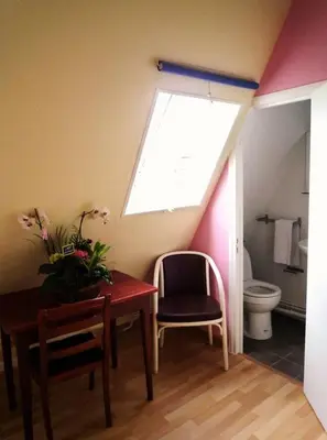 Salle de bains dans l'établissement Hôtel Du Brabant