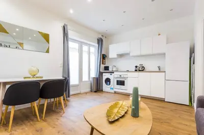 Cuisine ou kitchenette dans l'établissement Comfortable apartment - 1BR-4P - Close to Bastille