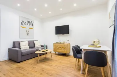 Télévision ou salle de divertissement dans l'établissement Comfortable apartment - 1BR-4P - Close to Bastille