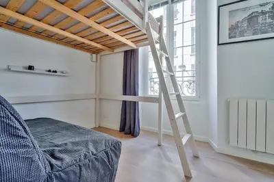 Plan de l'établissement Cute Mezzanine Studio in the Heart of Paris (2M)