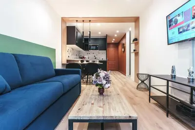 Télévision ou salle de divertissement dans l'établissement Beautiful Appt -1BR-4P- Porte d'Auteuil-Boulogne