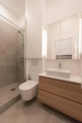 Salle de bains dans l'établissement Mayenne