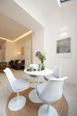 Coin salon dans l'établissement Mayenne