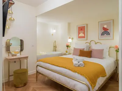Un ou plusieurs lits dans un hébergement de l'établissement The Margarette Suite