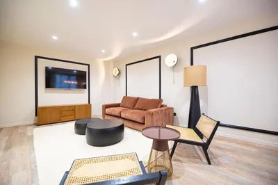 Coin salon dans l'établissement MBM - Bastille Marais