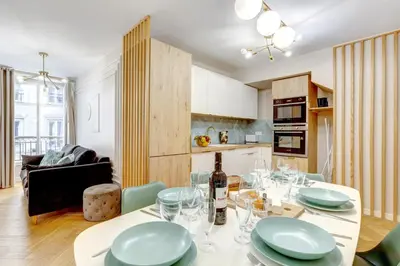 Cuisine ou kitchenette dans l'établissement 223 Suite Rothschild - Superb apartment in Paris