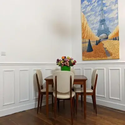 Private acces to the all flat. Charming Parisian.
