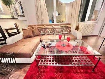 Coin salon dans l'établissement Centre de Paris - Chez Aladdin - SOZEN