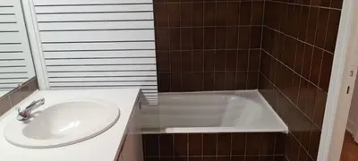 Salle de bains dans l'établissement Neuilly Paradise