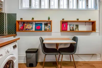 Cuisine ou kitchenette dans l'établissement Appartement des Bergères - Welkeys