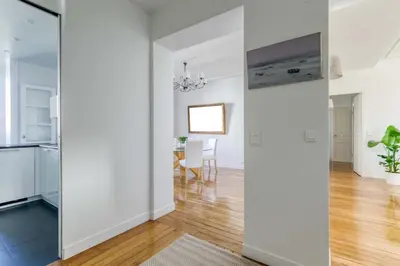 Cuisine ou kitchenette dans l'établissement Superbe appart de 129m2, 3 ch-Neuilly 2 min Paris