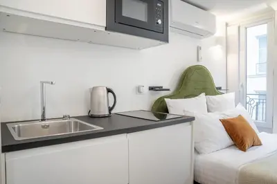 Cuisine ou kitchenette dans l'établissement Studio élégant - Smart TV Nespresso WIFI
