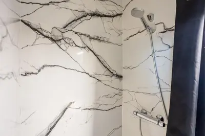 Salle de bains dans l'établissement Atelier Luxe Marais