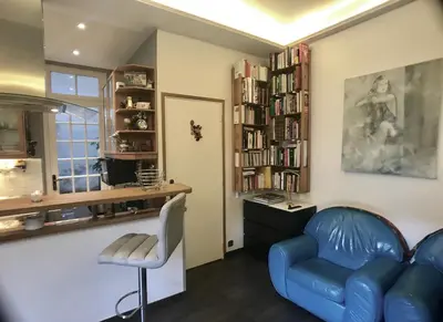 Coin salon dans l'établissement cosy rare 2 bedroom apartment around a private garden