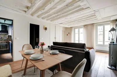 Coin salon dans l'établissement Chic apartment -1BR-4P- Haut Marais - République