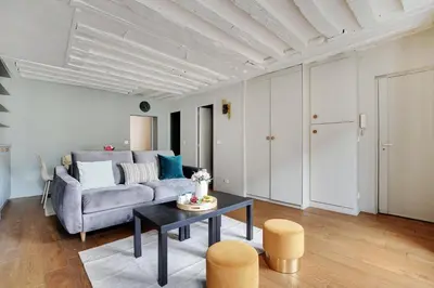 Coin salon dans l'établissement Chic apartment -1BR-4P- Haut Marais - République