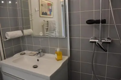 Salle de bains dans l'établissement Eiffel Tower - Suffren