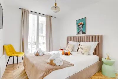 Un ou plusieurs lits dans un hébergement de l'établissement 225 Suite Fashion - Superbe Appartement à Paris