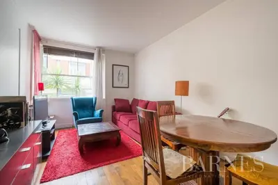Coin salon dans l'établissement Neuilly-Sur-Seine f2 en rez de chaussée