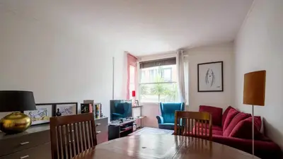 Coin salon dans l'établissement Neuilly-Sur-Seine f2 en rez de chaussée