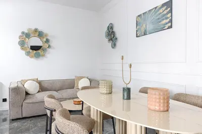 Coin salon dans l'établissement Amazing Luxury Triplex 3BR - 6P - Arc de Triomphe