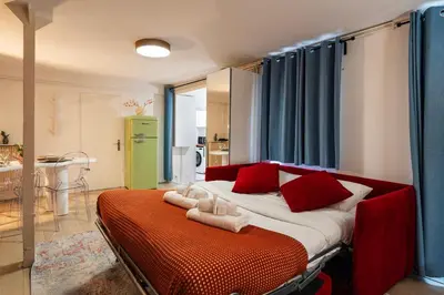 Un ou plusieurs lits dans un hébergement de l'établissement Stylish Duplex 6P - Bastille,Gare de Lyon