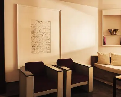 Coin salon dans l'établissement Pied A Terre Tuileries