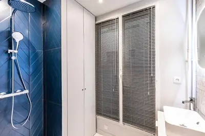 Salle de bains dans l'établissement 127 - Emplacement parfait - Paris 7ème