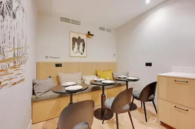 Coin salon dans l'établissement Magnificent apartment - 2BR-7P - Auteuil