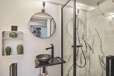 Salle de bains dans l'établissement Studio Centre de Paris by Studio prestige